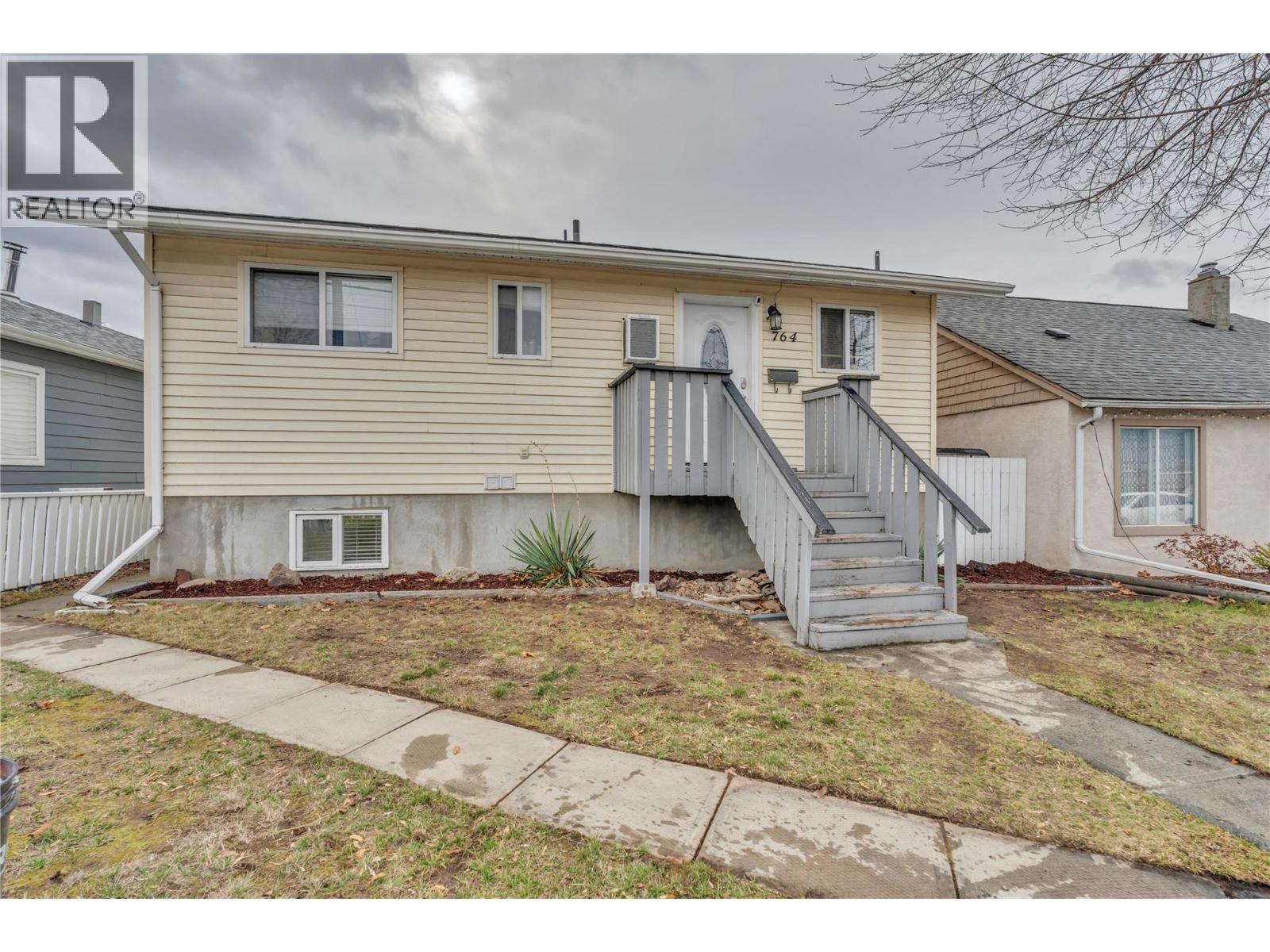 764 Penticton Avenue, Penticton, British Columbia  V2A 2M8 - Photo 4 - 10375759