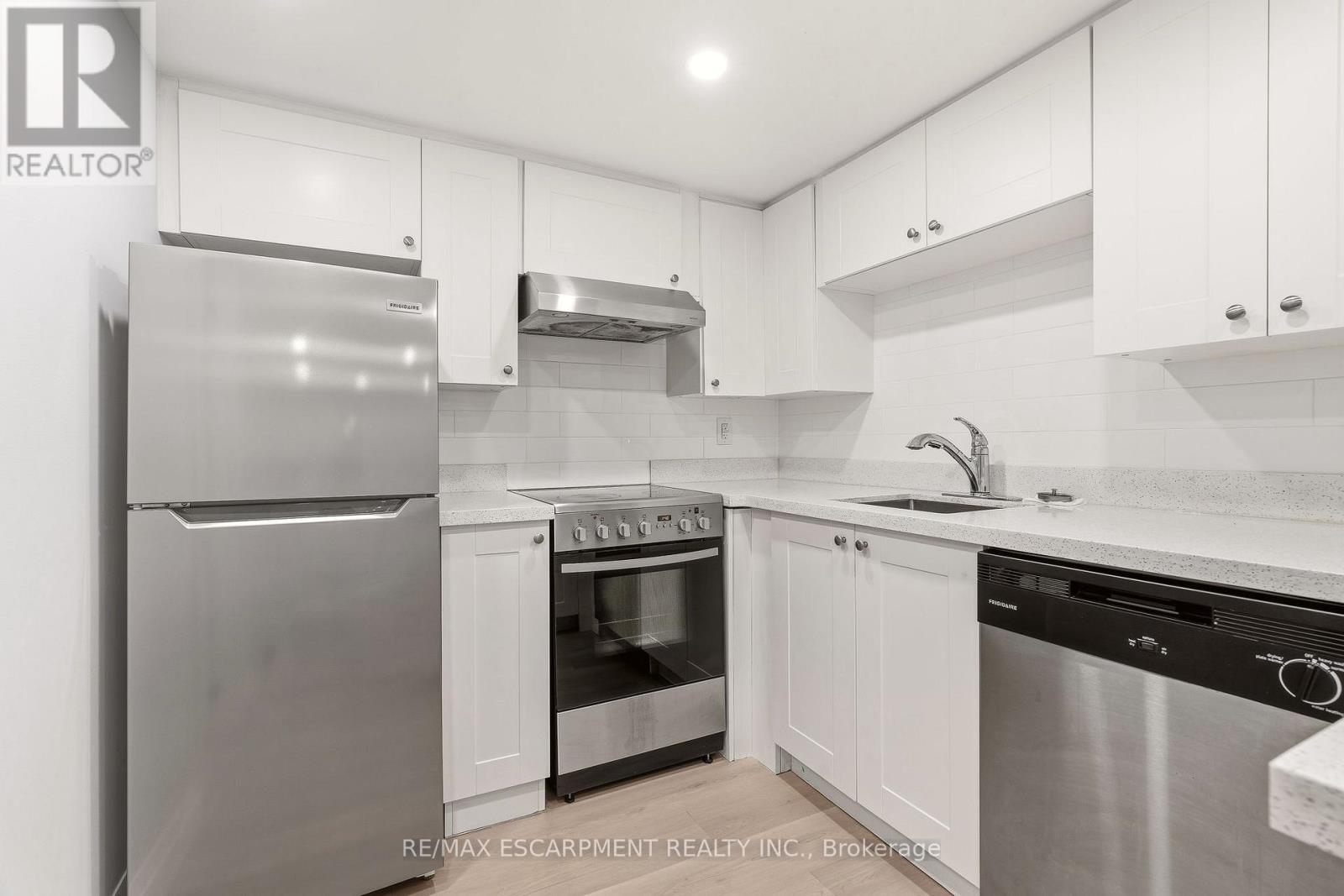 Lower - 152 Sanford Avenue S, Hamilton, Ontario  L8M 2G9 - Photo 11 - X13104270