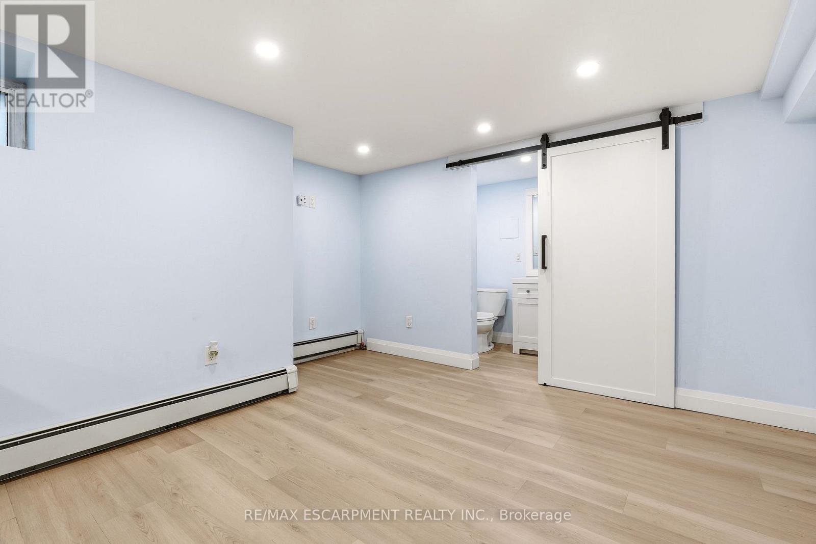 Lower - 152 Sanford Avenue S, Hamilton, Ontario  L8M 2G9 - Photo 9 - X13104270