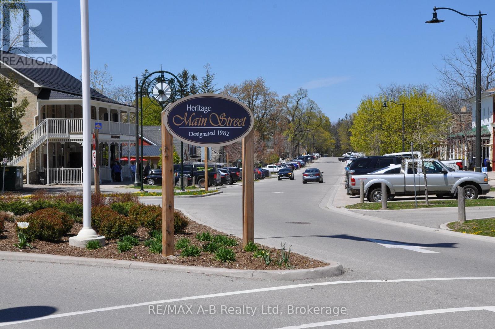 26 Cameron Street, Bluewater, Ontario  N0M 1G0 - Photo 4 - X13103378