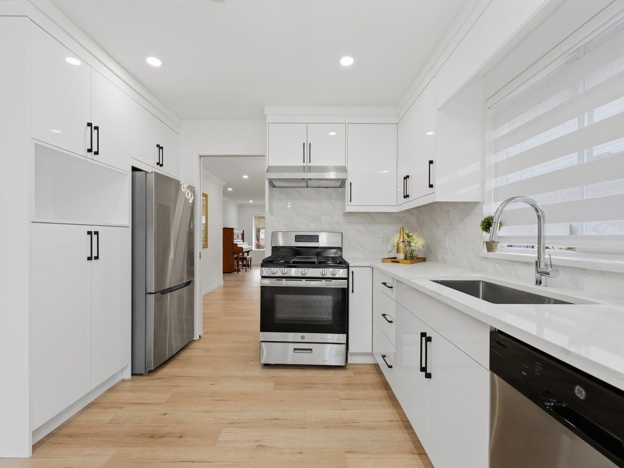 12201 Northpark Crescent, Surrey, British Columbia  V3X 2B2 - Photo 9 - R3121435