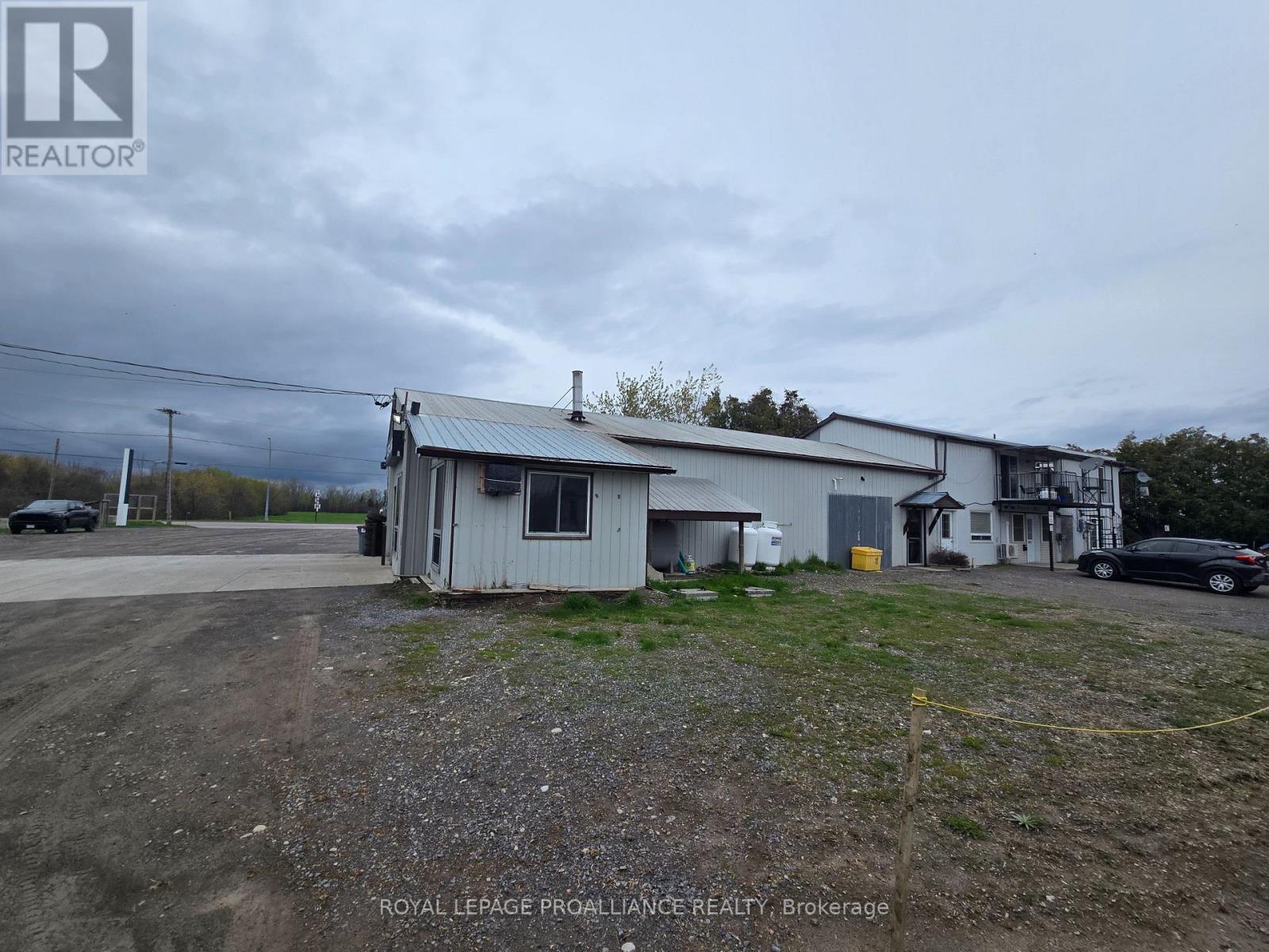 323 Dundas Street E, Quinte West, Ontario  K8V 5W5 - Photo 5 - X13092792