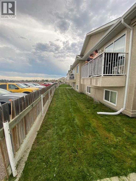 3, 15 Highlands Place W, Lethbridge, Alberta  T1J 4X8 - Photo 3 - A2309552