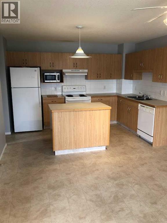 3, 15 Highlands Place W, Lethbridge, Alberta  T1J 4X8 - Photo 8 - A2309552