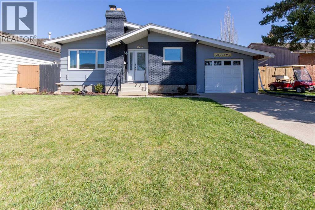 1047 Lakemount Boulevard S, Lethbridge, Alberta