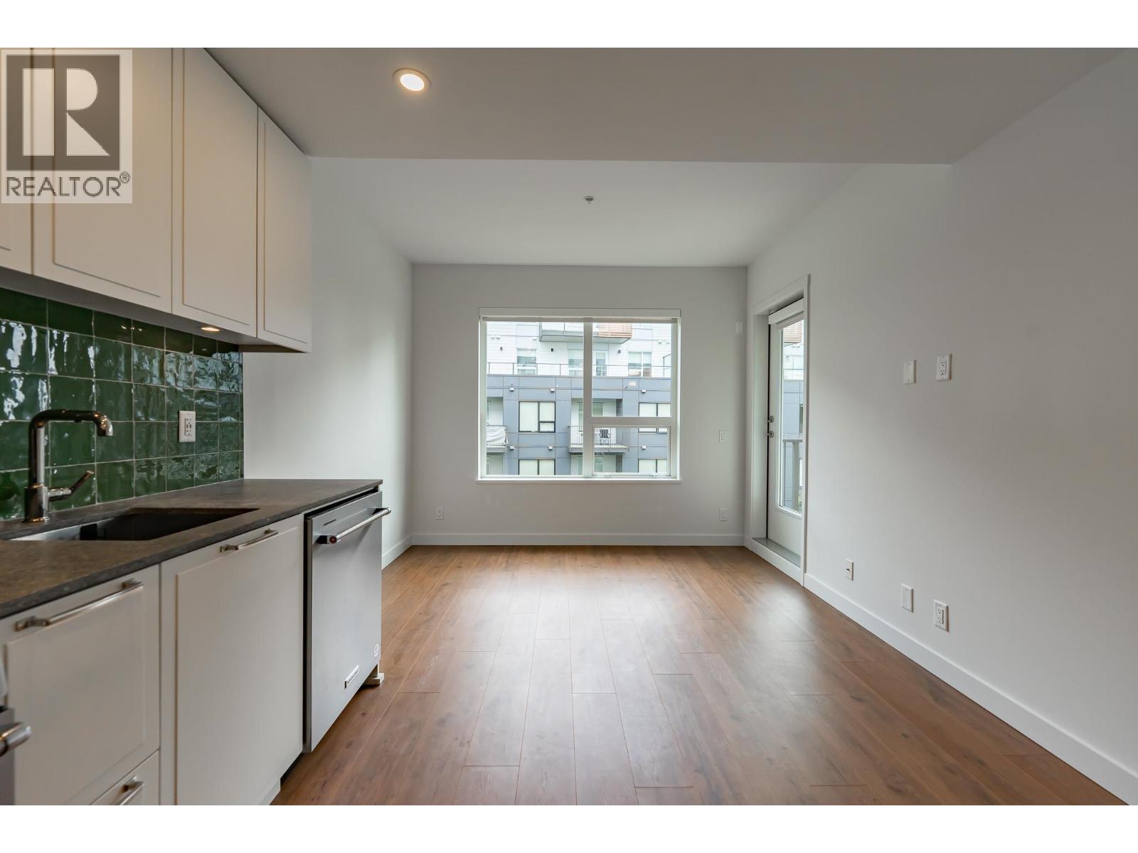 402 648 Lea Avenue, Coquitlam, British Columbia  V3J 0P1 - Photo 7 - R3121389