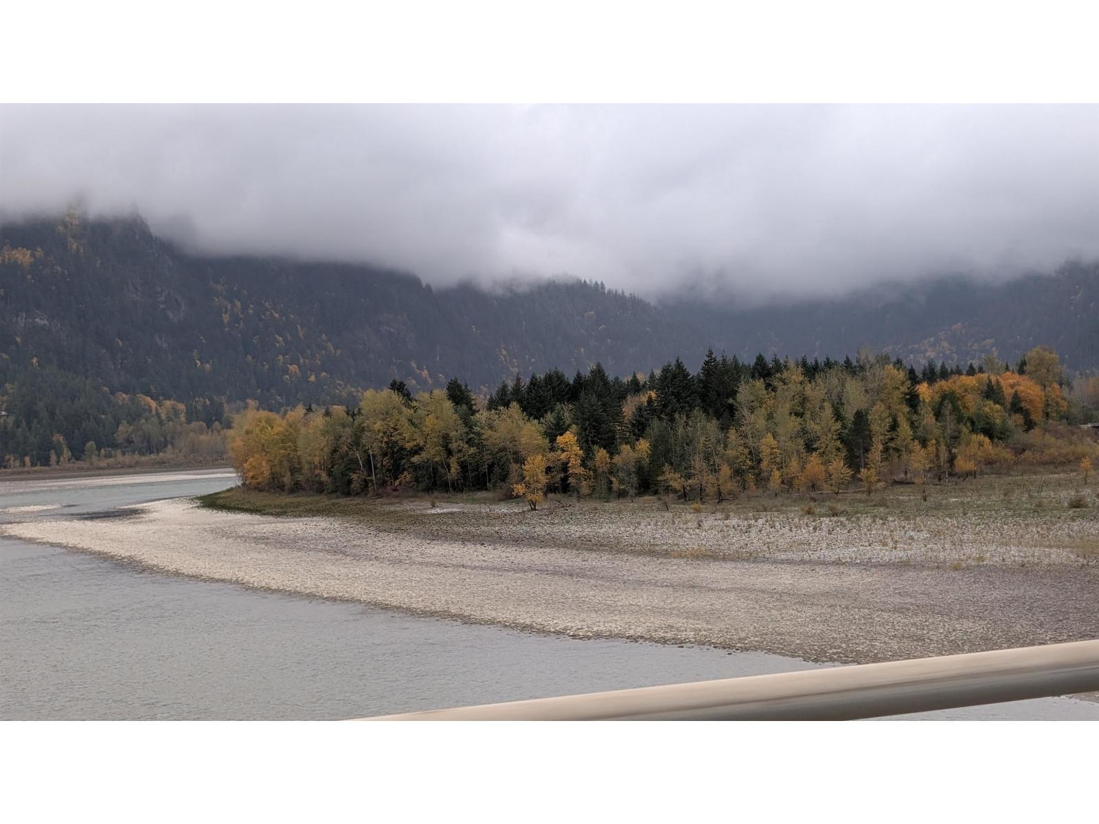 20600 Landstrom Road, Hope, Hope, British Columbia  V0X 1L3 - Photo 15 - R3119219