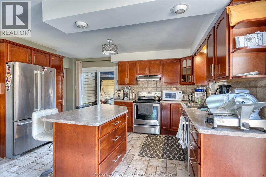 3185 Askin, Windsor, Ontario  N9E 3J4 - Photo 11 - 26010281