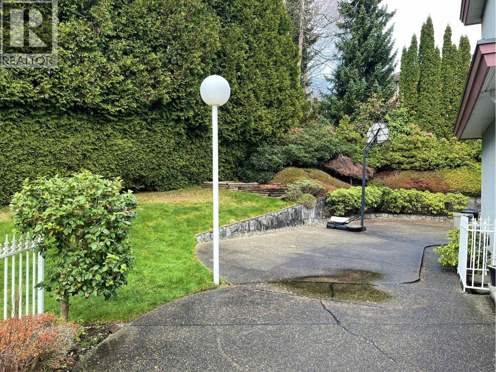 3022 Plateau Boulevard, Coquitlam, British Columbia  V3E 2W7 - Photo 36 - R3121397