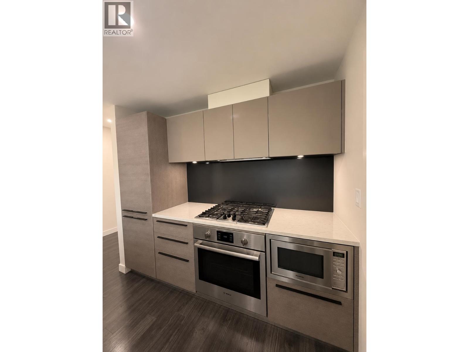 8xx  6383 Mckay Avenue, Burnaby, British Columbia  V5H 0H8 - Photo 2 - R3121422
