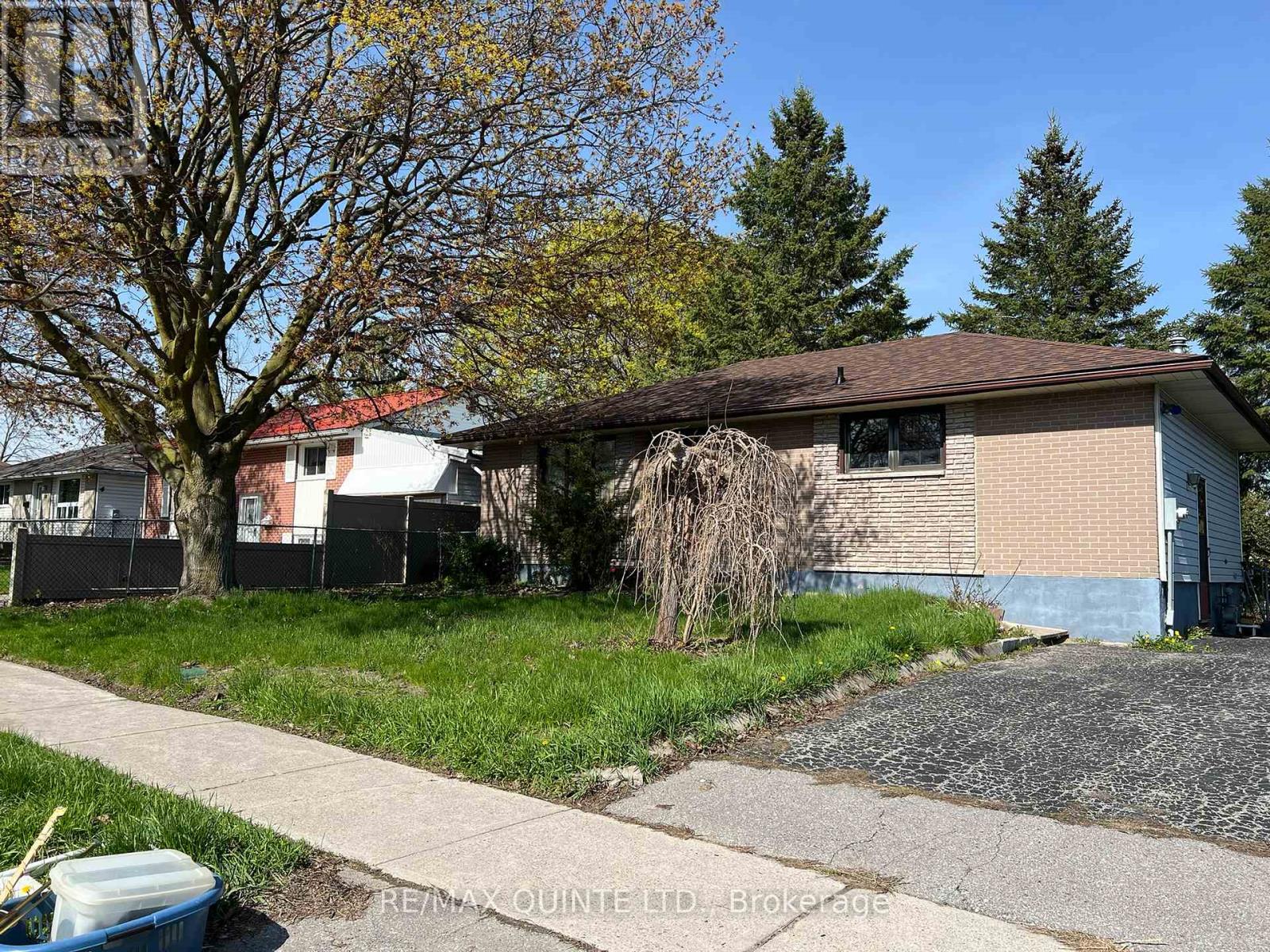 201 Reid Street, Quinte West, Ontario  K8V 5W4 - Photo 2 - X13104570