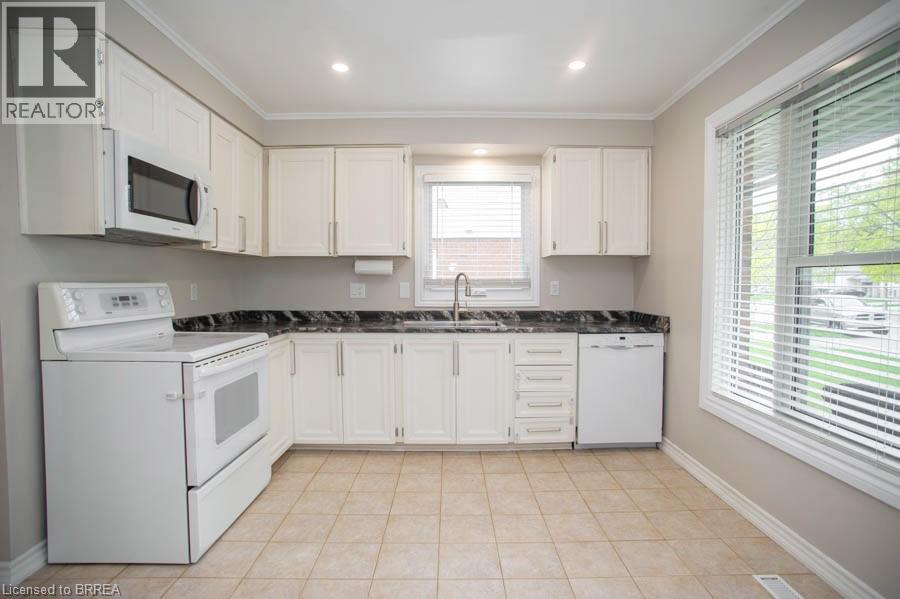 331 Brantwood Park Road, Brantford, Ontario  N3P 1G7 - Photo 6 - 40825533