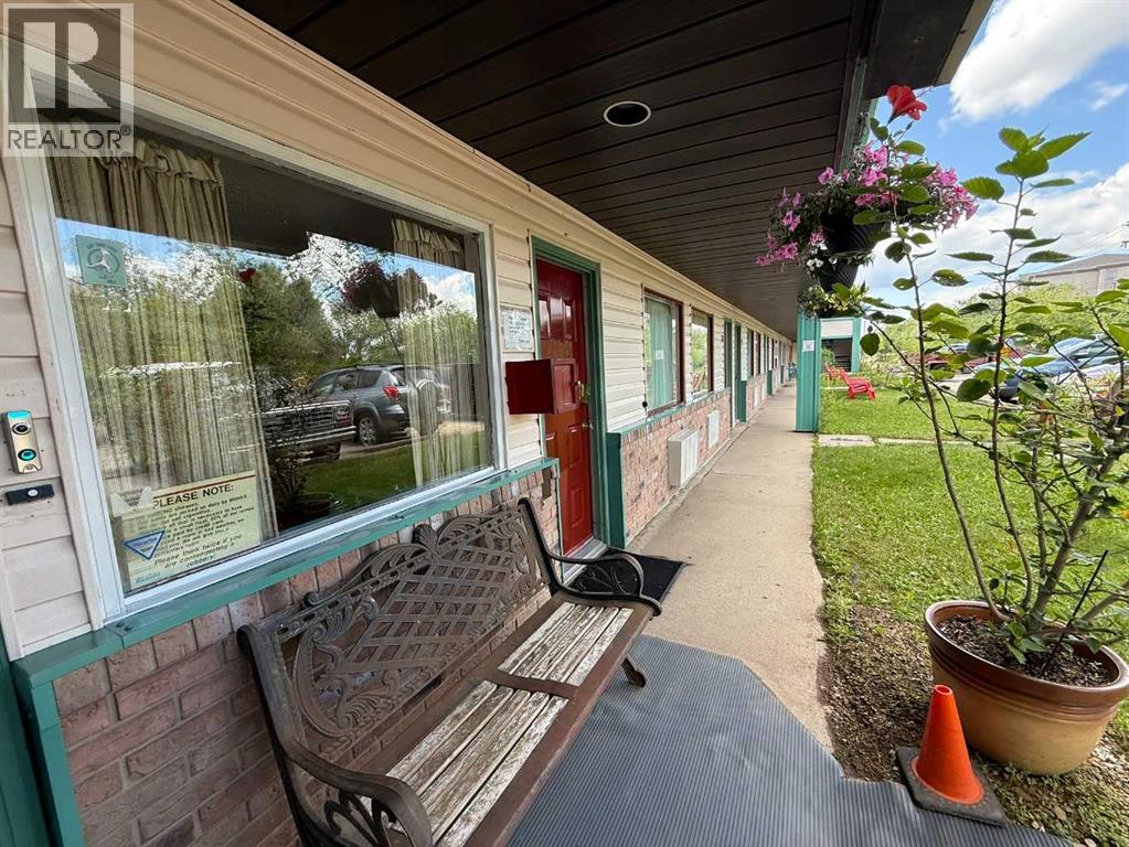 703 9 Highway S, Drumheller, Alberta  T0J 0Y6 - Photo 11 - A2301986