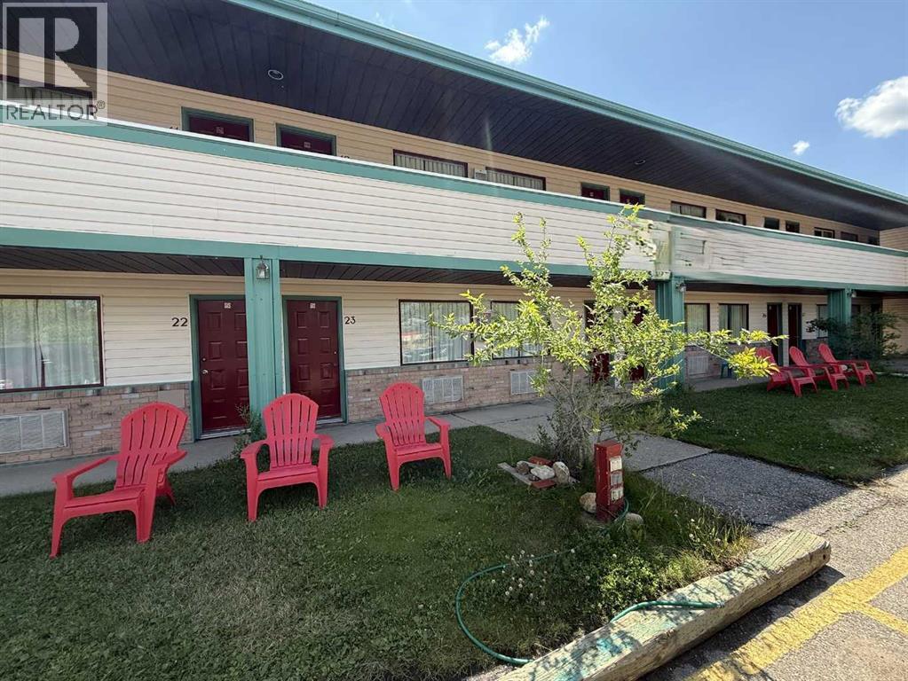 703 9 Highway S, Drumheller, Alberta  T0J 0Y6 - Photo 3 - A2301986