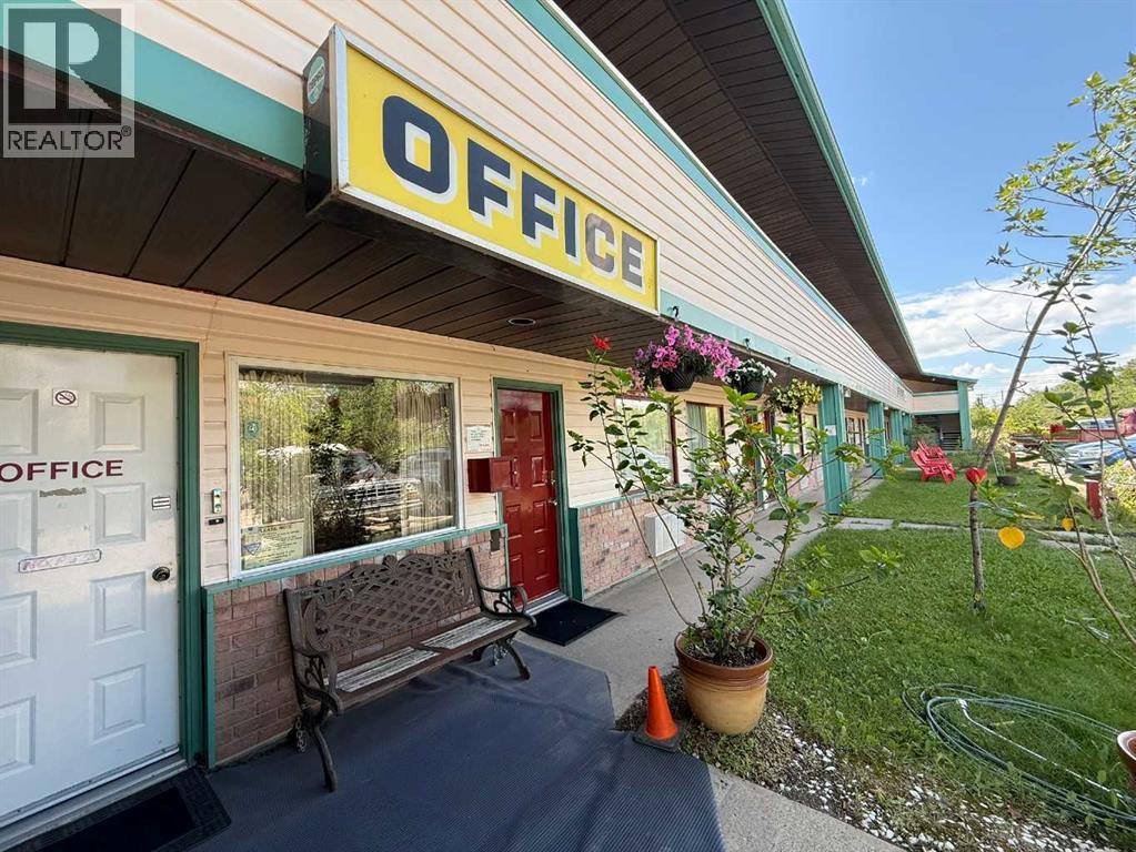 703 9 Highway S, Drumheller, Alberta