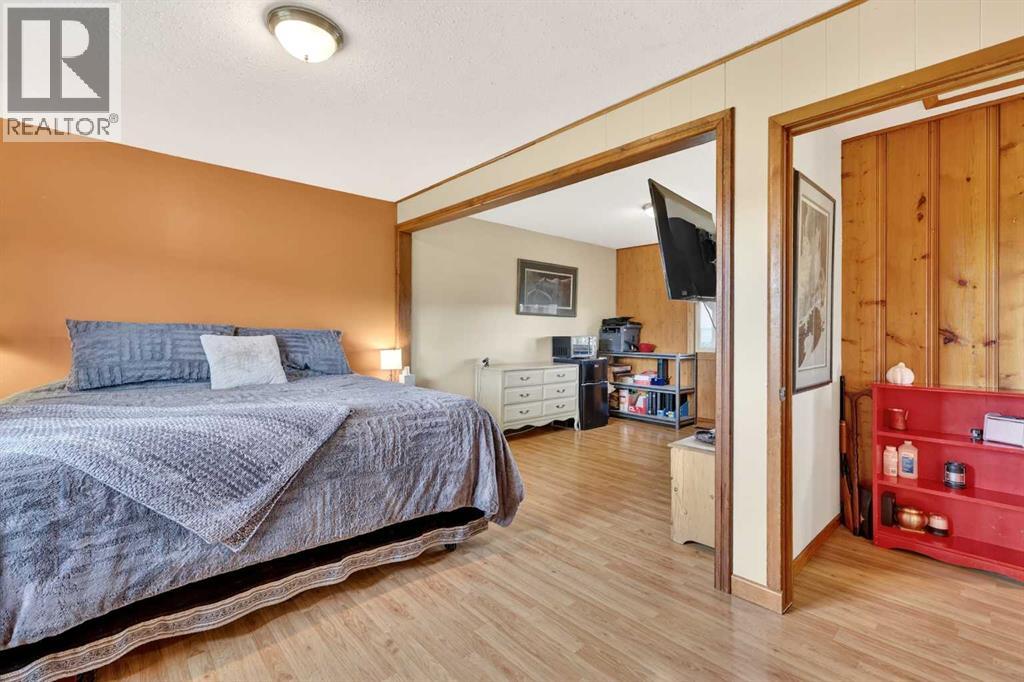 112239 402 Avenue W, Rural Foothills County, Alberta  T1S 6E1 - Photo 12 - A2307122