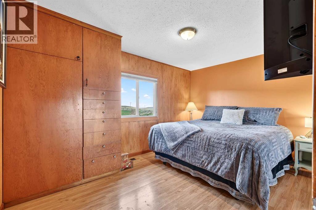 112239 402 Avenue W, Rural Foothills County, Alberta  T1S 6E1 - Photo 11 - A2307122