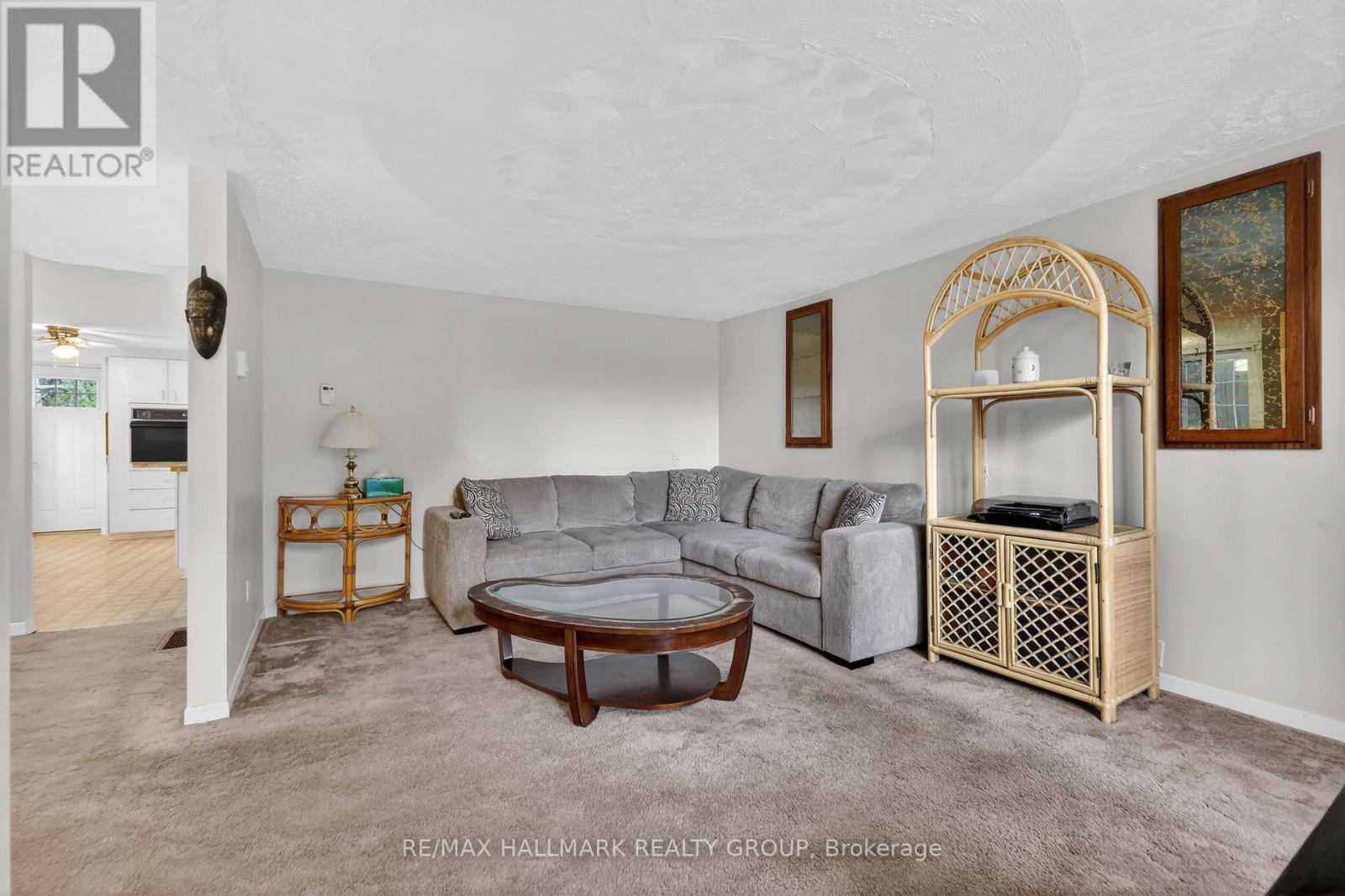 30 Findlay Street, Mcnab/braeside, Ontario  K0A 1G0 - Photo 3 - X13104602