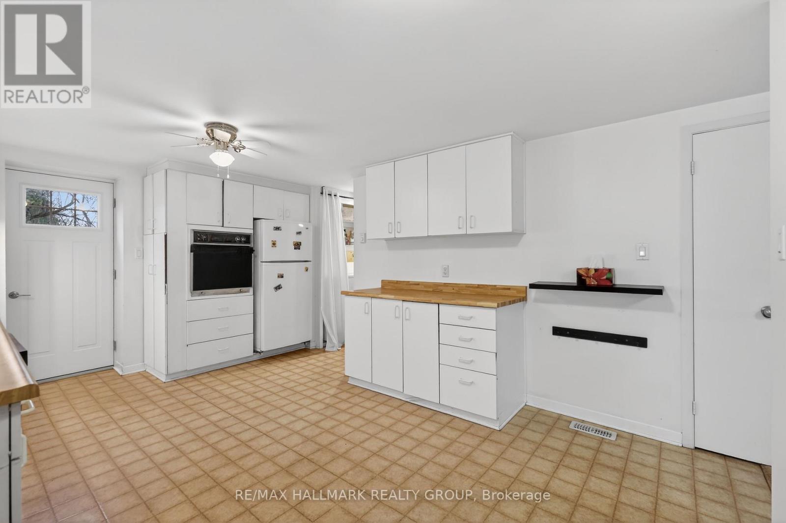 30 Findlay Street, Mcnab/braeside, Ontario  K0A 1G0 - Photo 7 - X13104602
