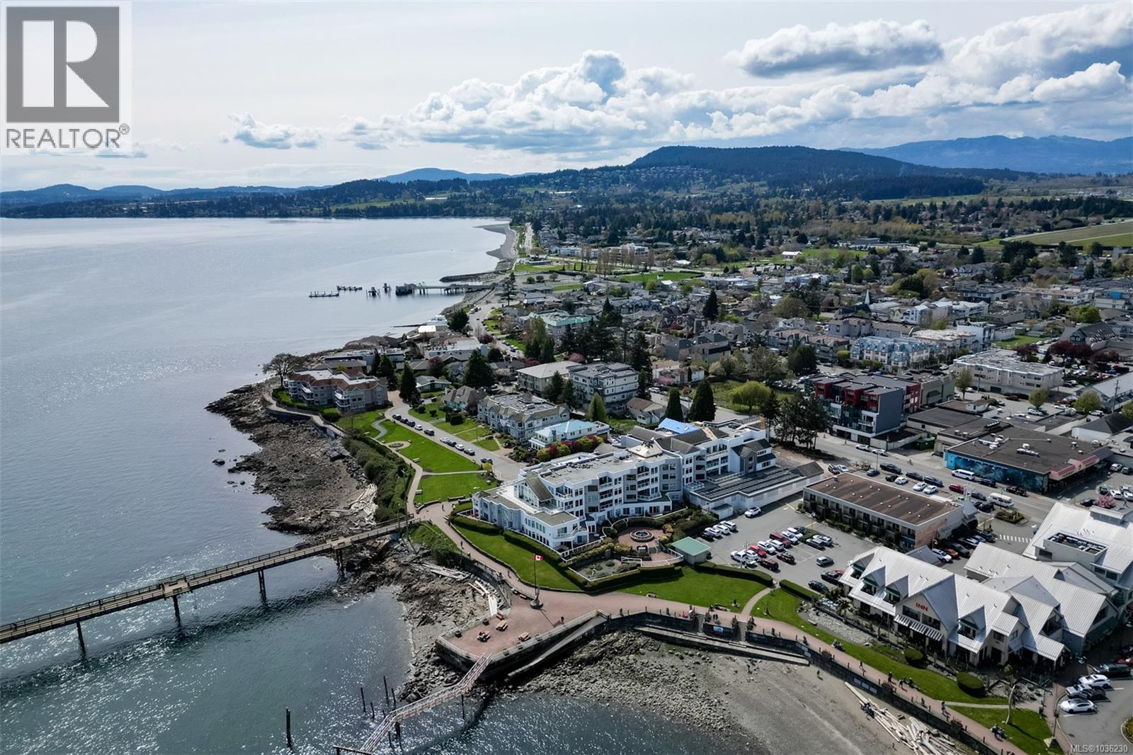 2535 Bevan Ave, Sidney, British Columbia  V8L 1W5 - Photo 2 - 1036230