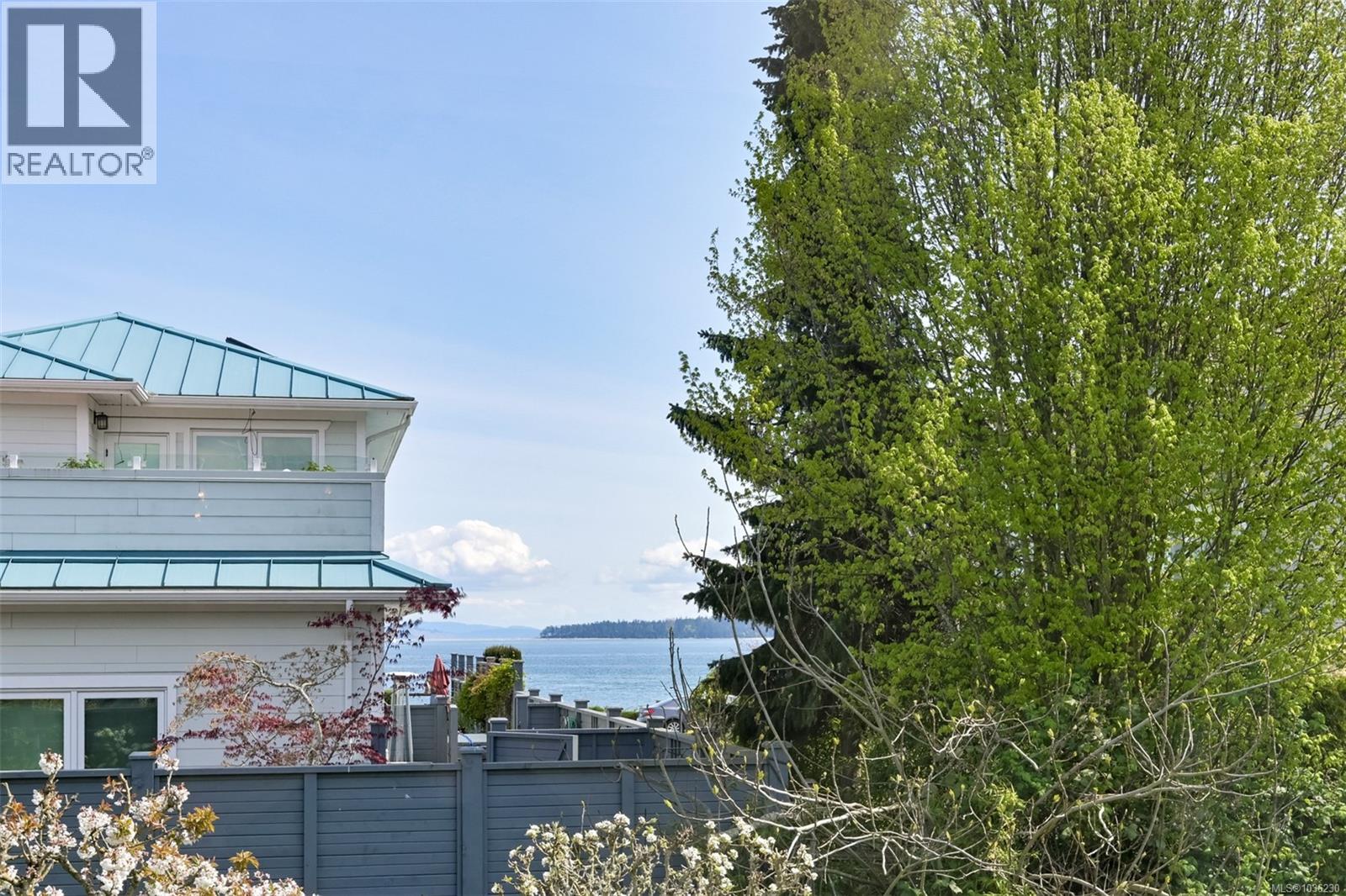 2535 Bevan Ave, Sidney, British Columbia  V8L 1W5 - Photo 6 - 1036230