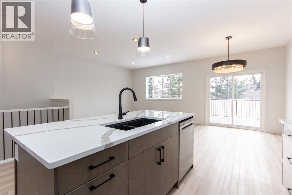 37 Terra Close, Red Deer, Alberta  T4P 0T7 - Photo 8 - A2309568