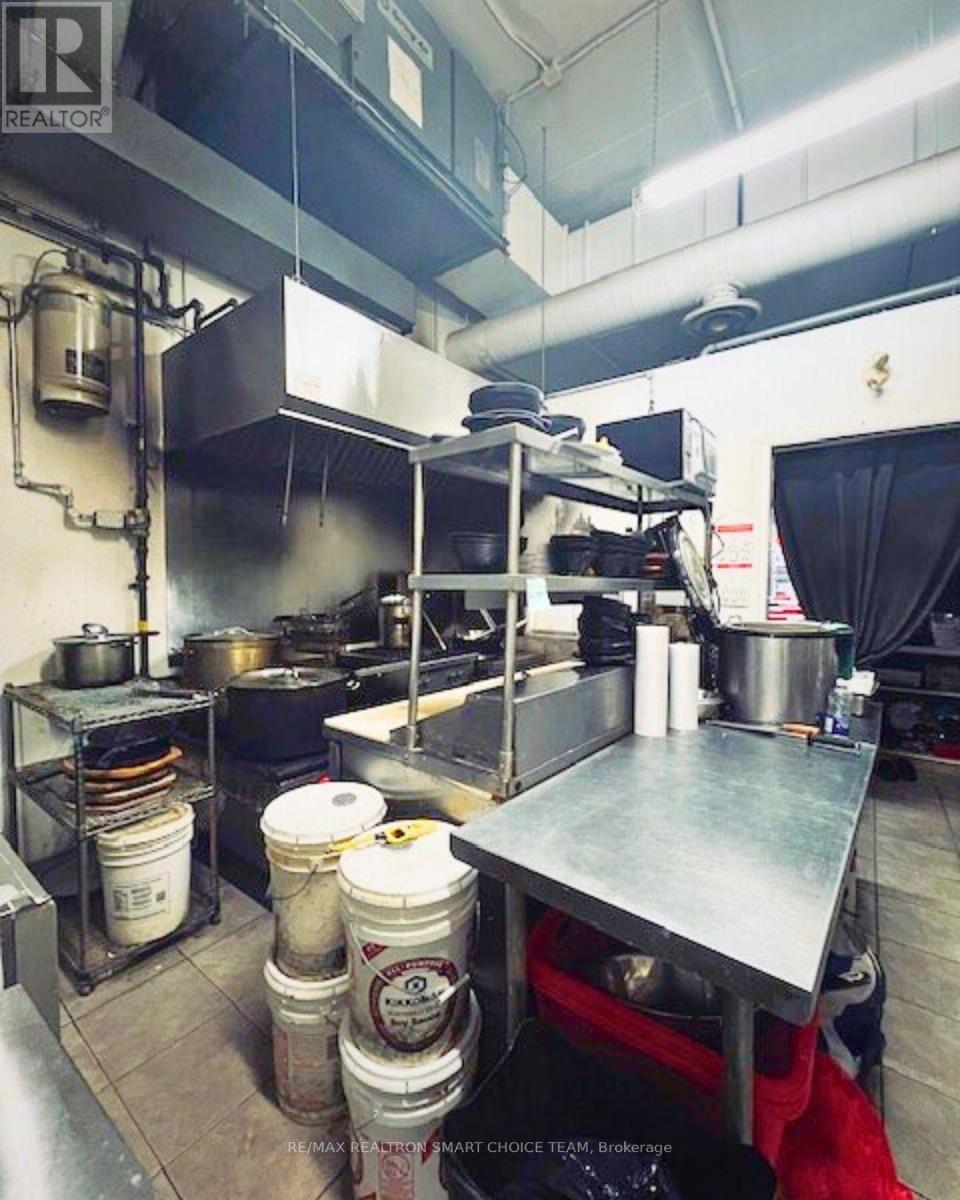 246 - 7181 Yonge Street, Markham, Ontario  L3T 0C5 - Photo 4 - N13081150