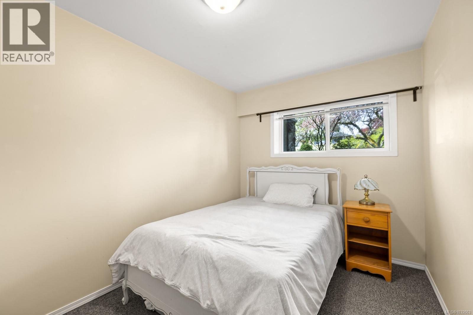 1897 San Pedro Ave, Saanich, British Columbia  V8N 2G7 - Photo 34 - 1032663
