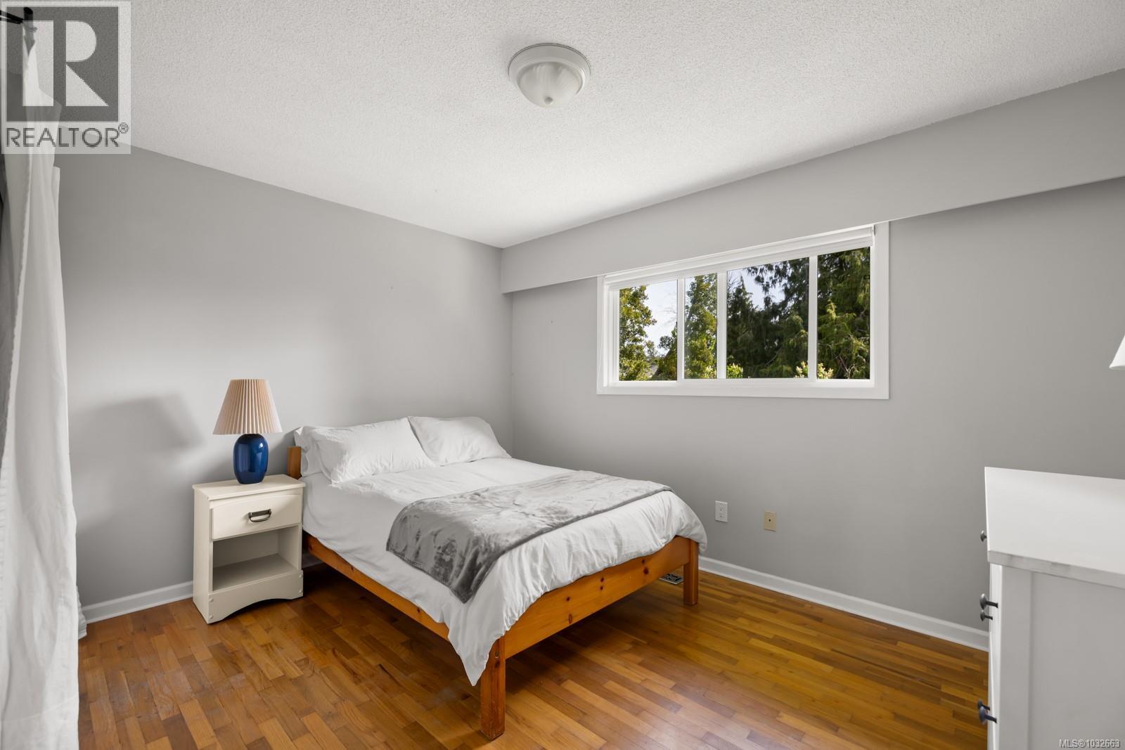 1897 San Pedro Ave, Saanich, British Columbia  V8N 2G7 - Photo 22 - 1032663
