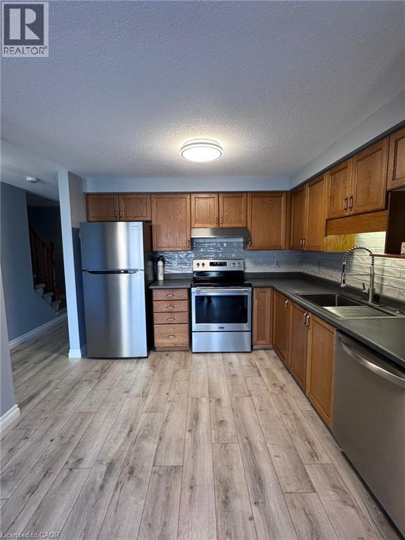 135 Donnenwerth Drive, Kitchener, Ontario  N2E 4C8 - Photo 5 - 40828161