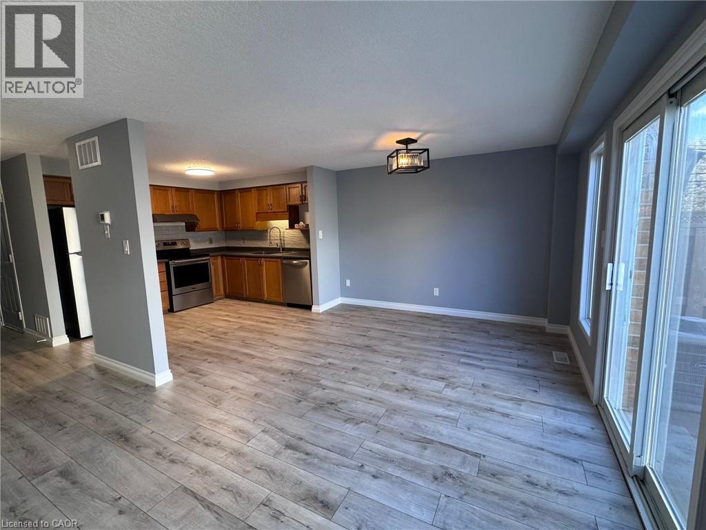 135 Donnenwerth Drive, Kitchener, Ontario  N2E 4C8 - Photo 7 - 40828161