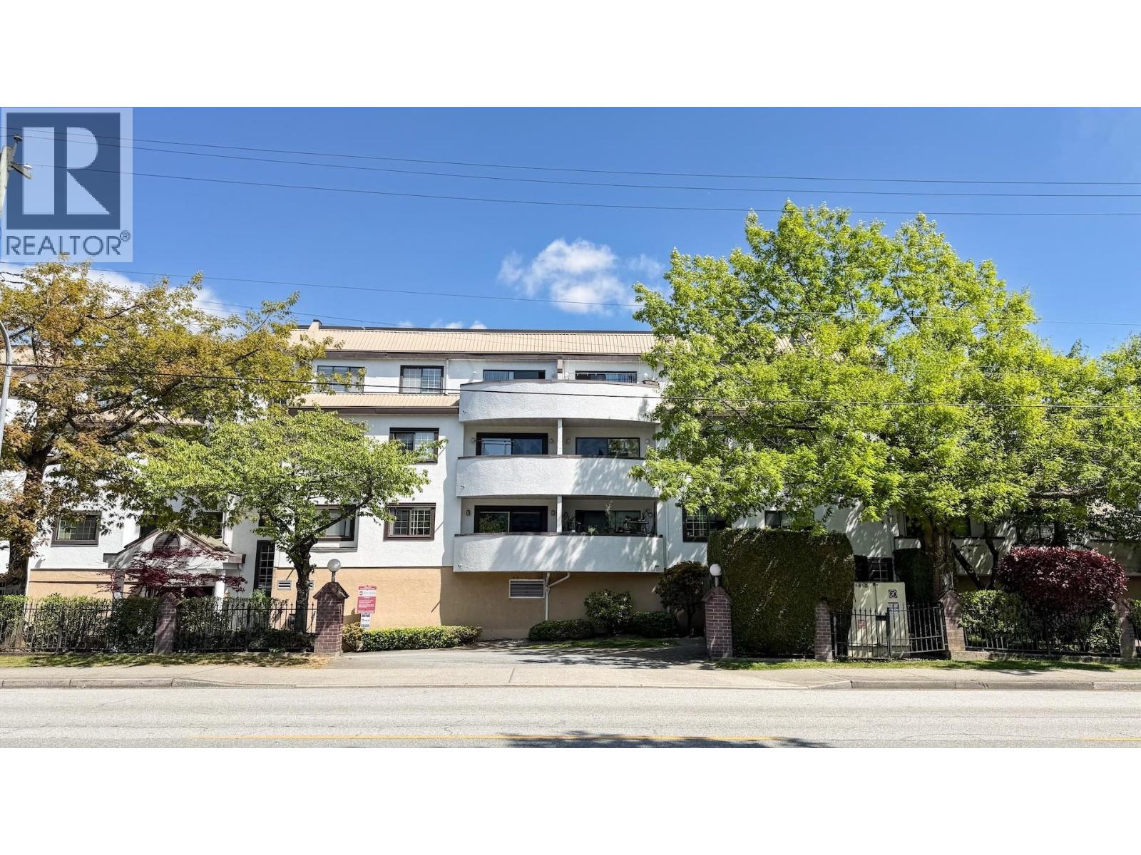 335 7480 ST. ALBANS ROAD, Richmond, British Columbia