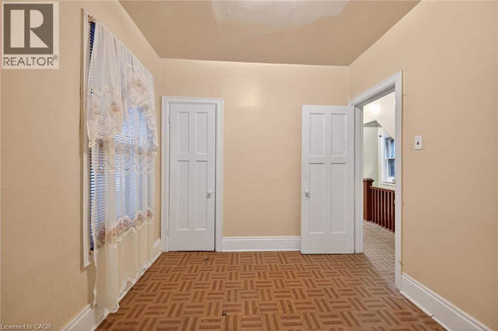 35 Garfield Avenue N, Hamilton, Ontario  L8M 2R5 - Photo 28 - 40828333