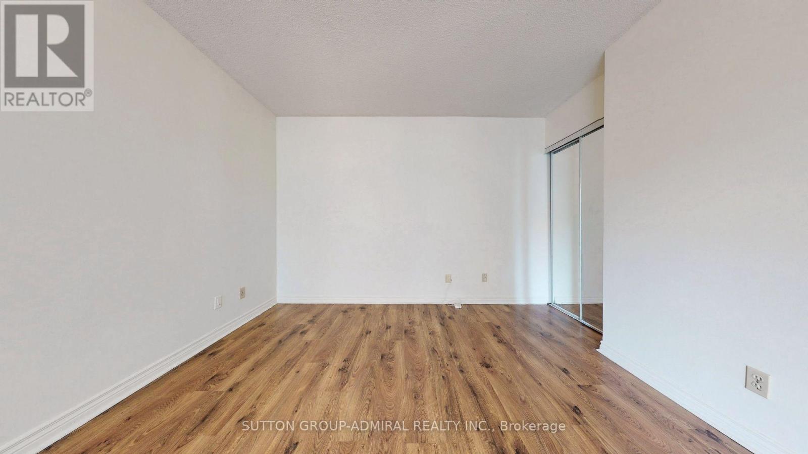 2507 - 736 Bay Street, Toronto, Ontario  M5G 1N6 - Photo 6 - C13104564