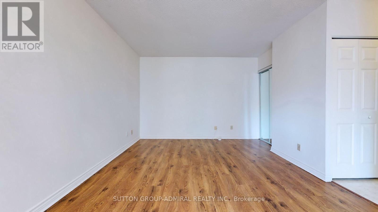 2507 - 736 Bay Street, Toronto, Ontario  M5G 1N6 - Photo 8 - C13104564