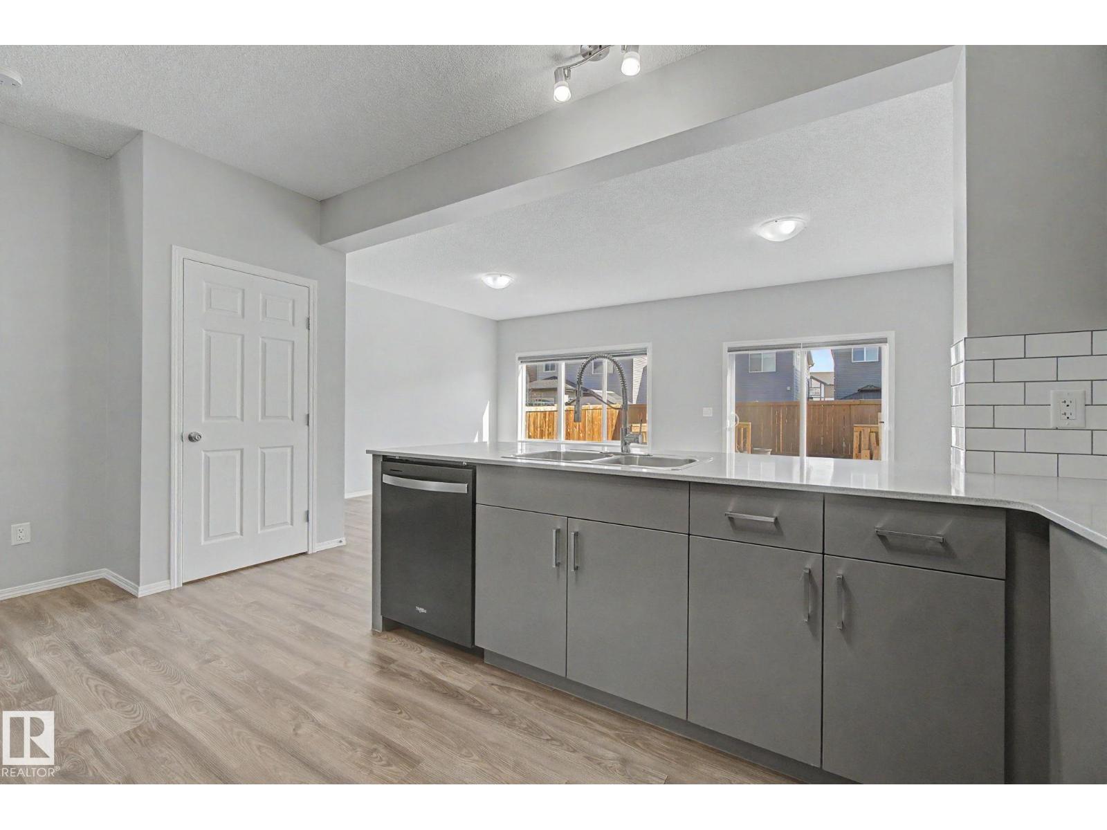 3423 Checknita Tc Sw, Edmonton, Alberta  T6W 4H6 - Photo 8 - E4486665