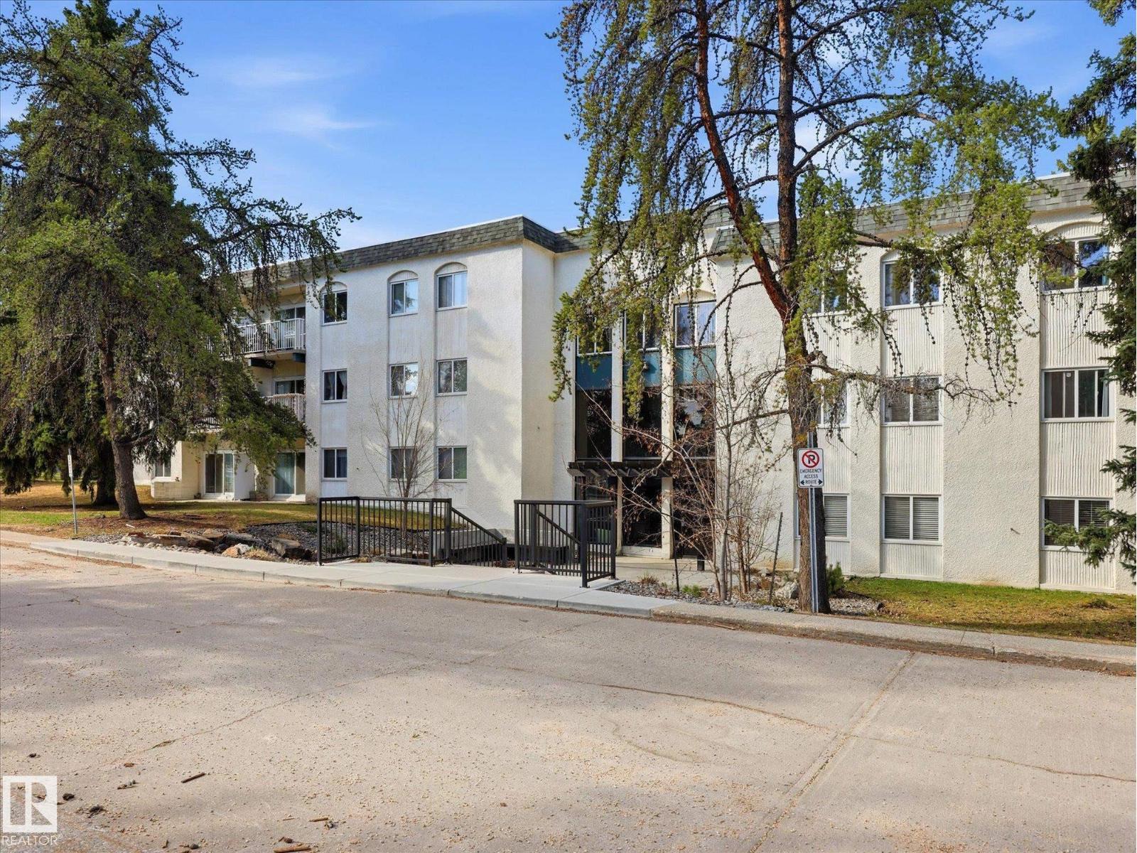 #108 5730 Riverbend Rd Nw, Edmonton, Alberta  T6H 4T4 - Photo 3 - E4486667