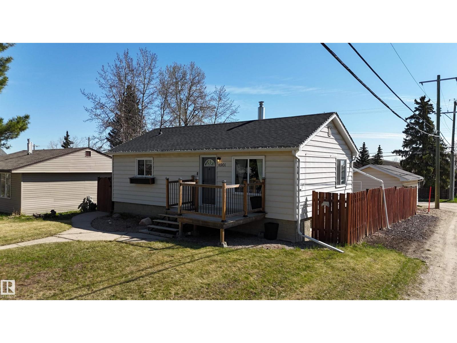 4901 44 St, Drayton Valley, Alberta  T7A 1H3 - Photo 2 - E4486668
