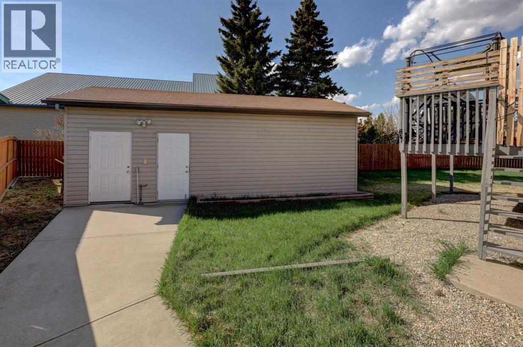 301 9 Street, Beiseker, Alberta  T0M 0G0 - Photo 26 - A2309561