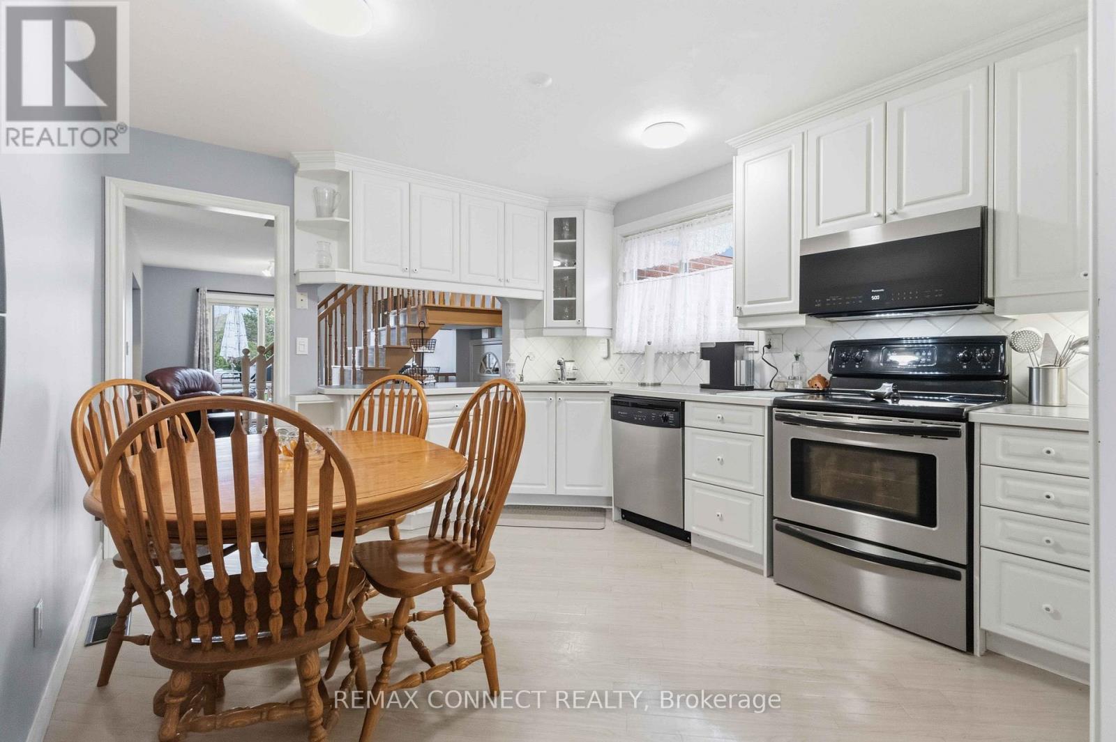 1805 Woodview Avenue, Pickering, Ontario  L1V 1L3 - Photo 10 - E13104472