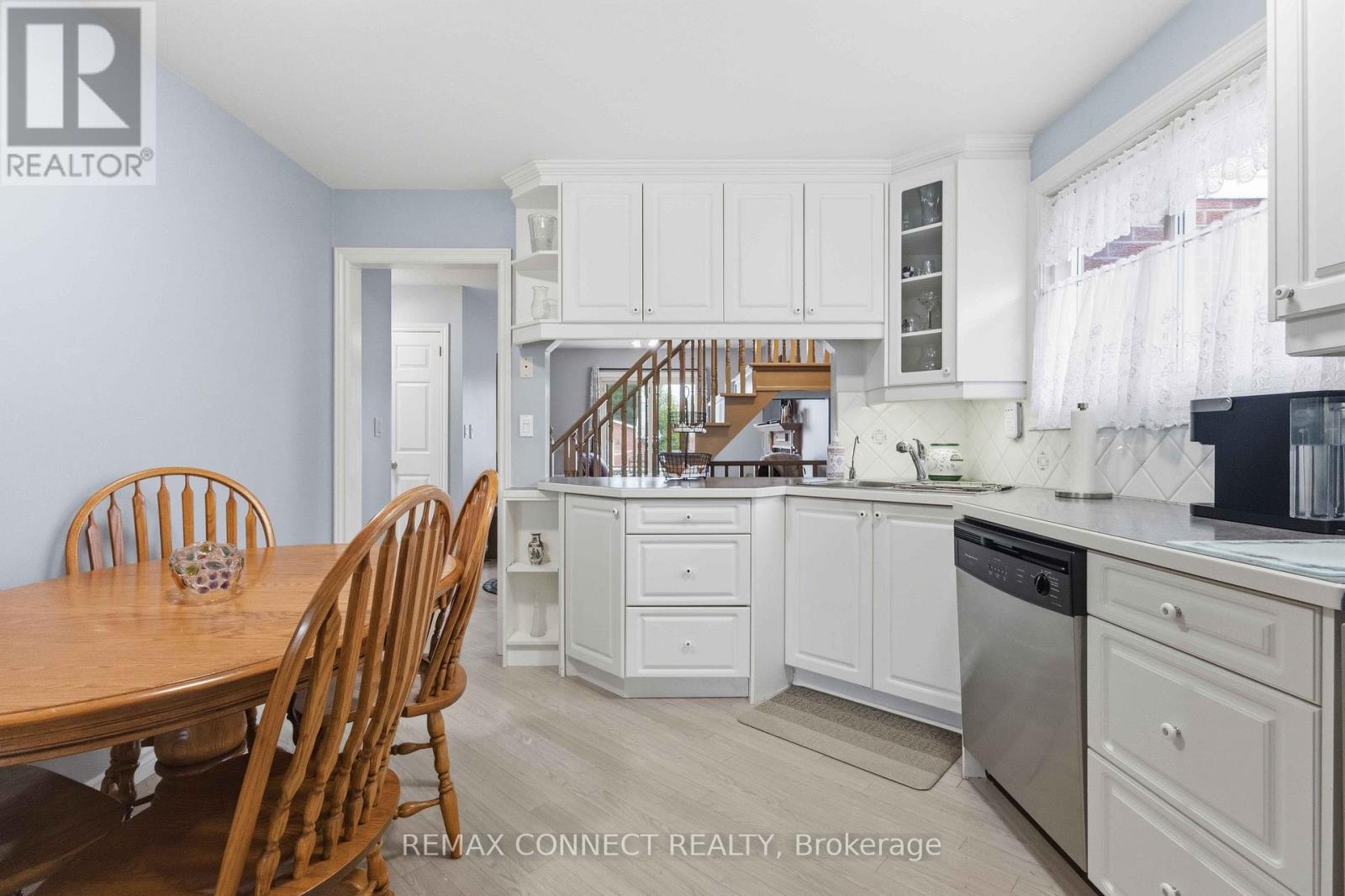1805 Woodview Avenue, Pickering, Ontario  L1V 1L3 - Photo 12 - E13104472