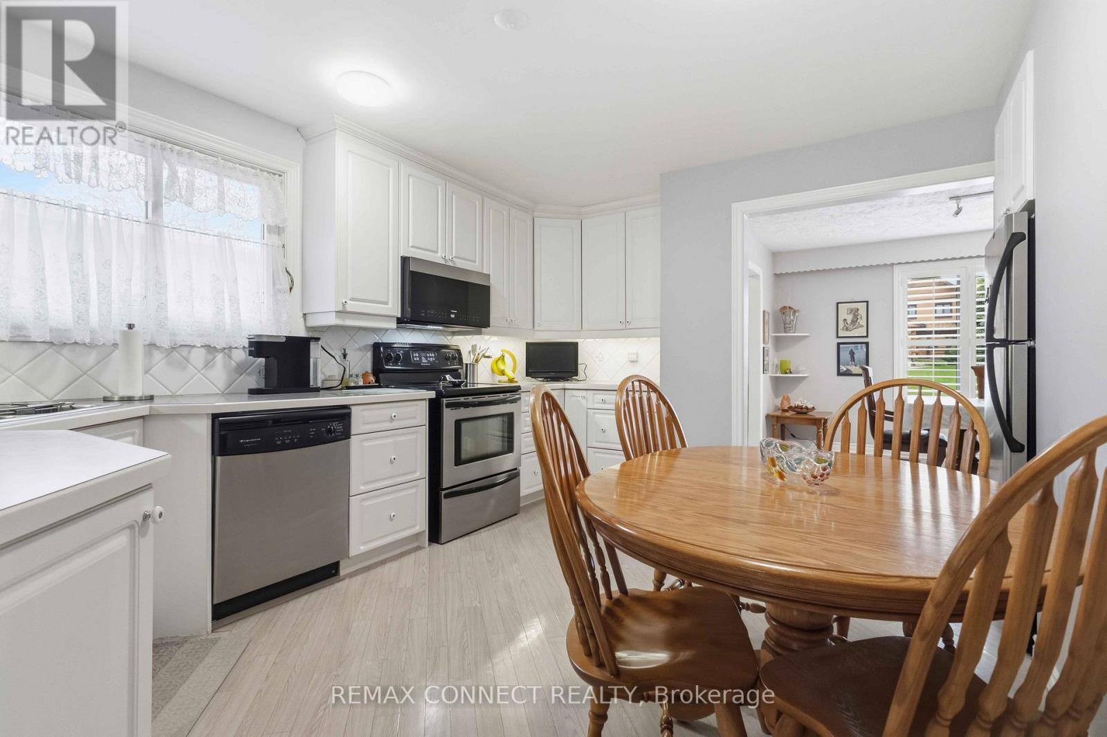 1805 Woodview Avenue, Pickering, Ontario  L1V 1L3 - Photo 15 - E13104472