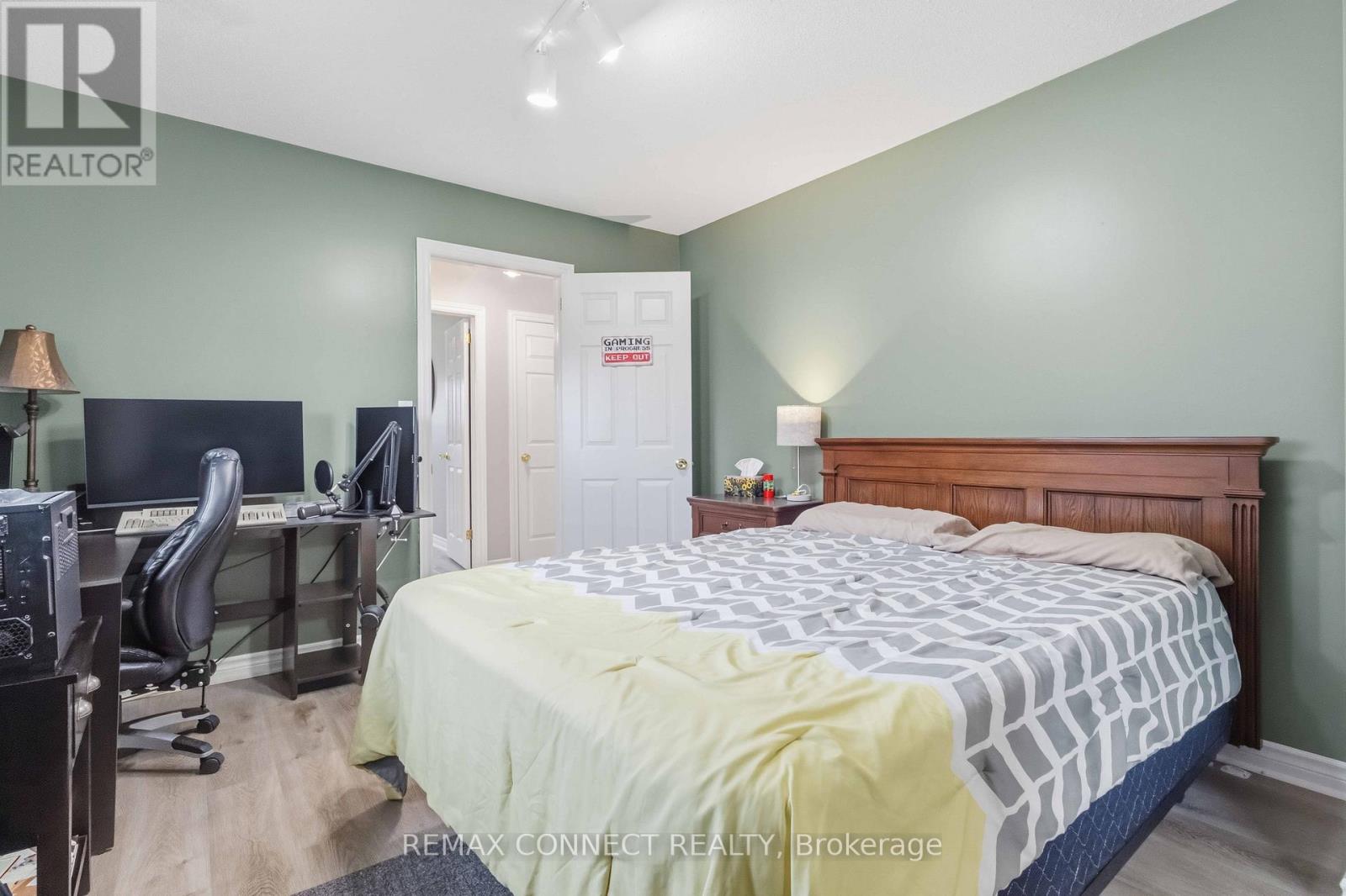 1805 Woodview Avenue, Pickering, Ontario  L1V 1L3 - Photo 19 - E13104472