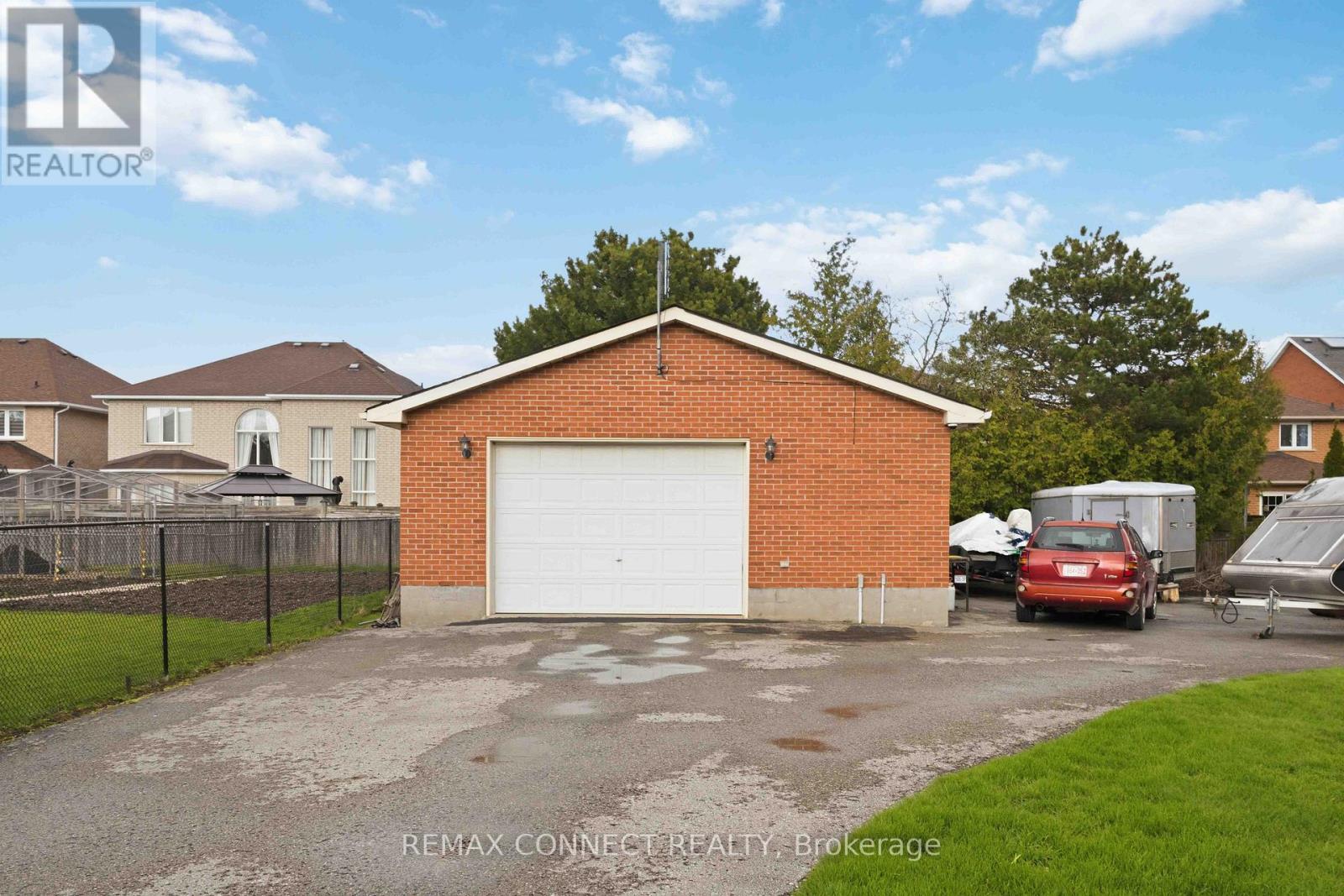 1805 Woodview Avenue, Pickering, Ontario  L1V 1L3 - Photo 32 - E13104472