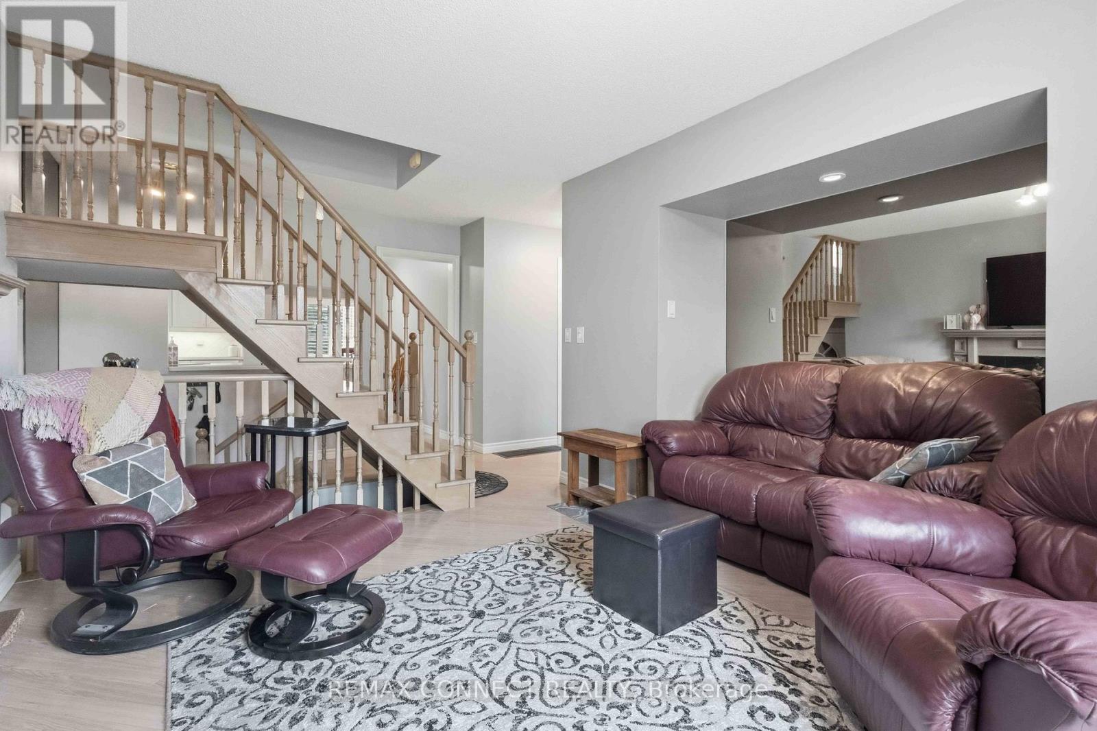 1805 Woodview Avenue, Pickering, Ontario  L1V 1L3 - Photo 8 - E13104472