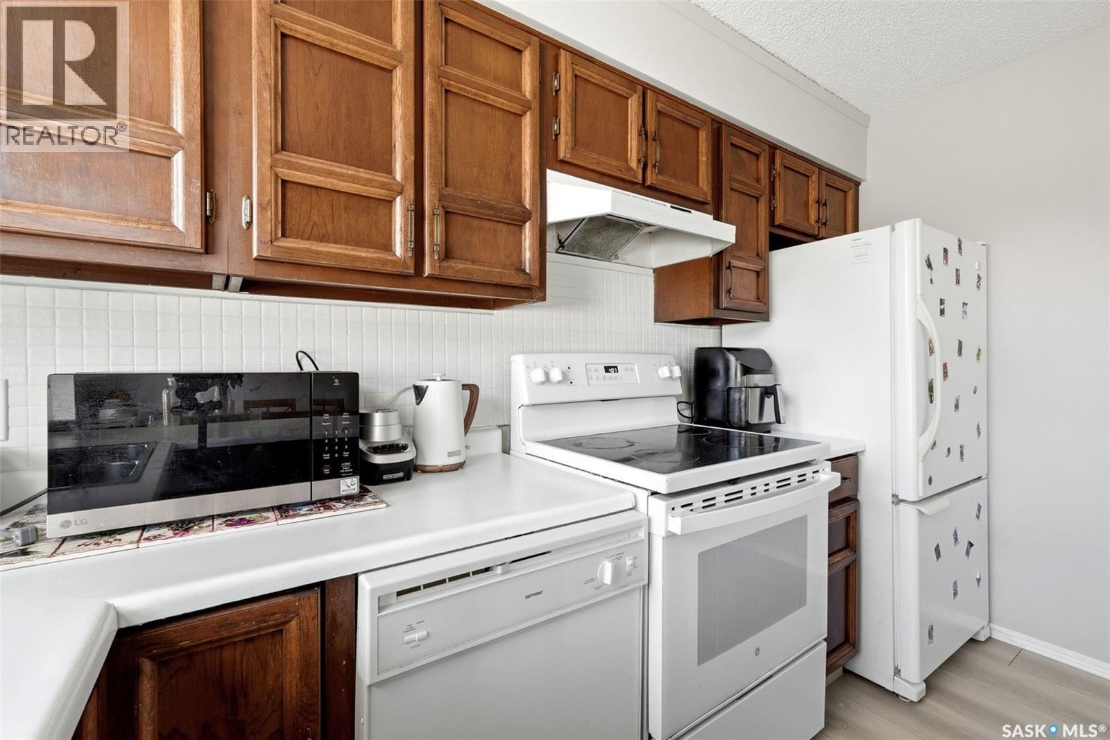 158 Trifunov Crescent, Regina, Saskatchewan  S4R 7C9 - Photo 10 - SK035441