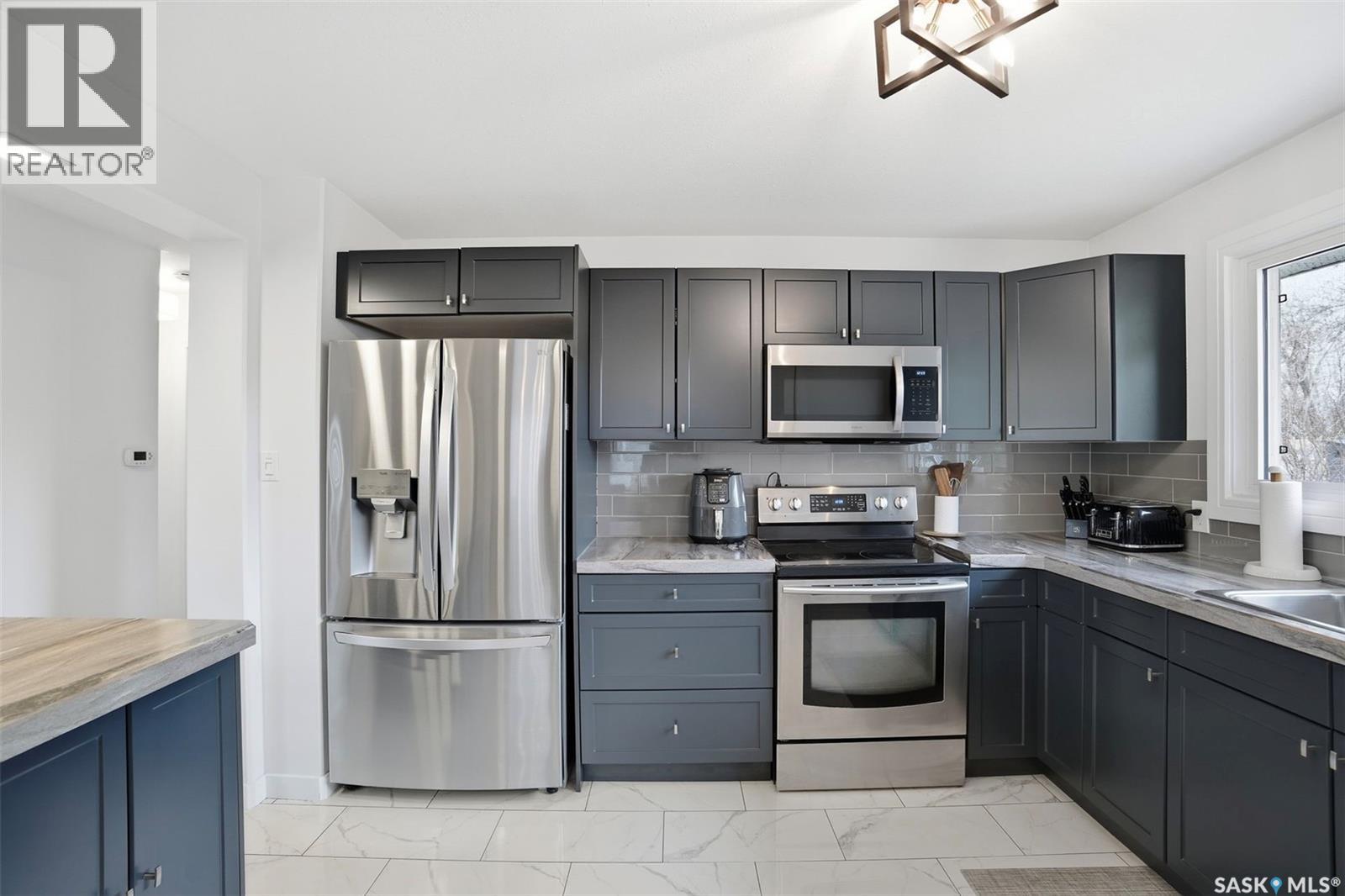 411 Auld Crescent, Saskatoon, Saskatchewan  S7H 4X2 - Photo 12 - SK035440