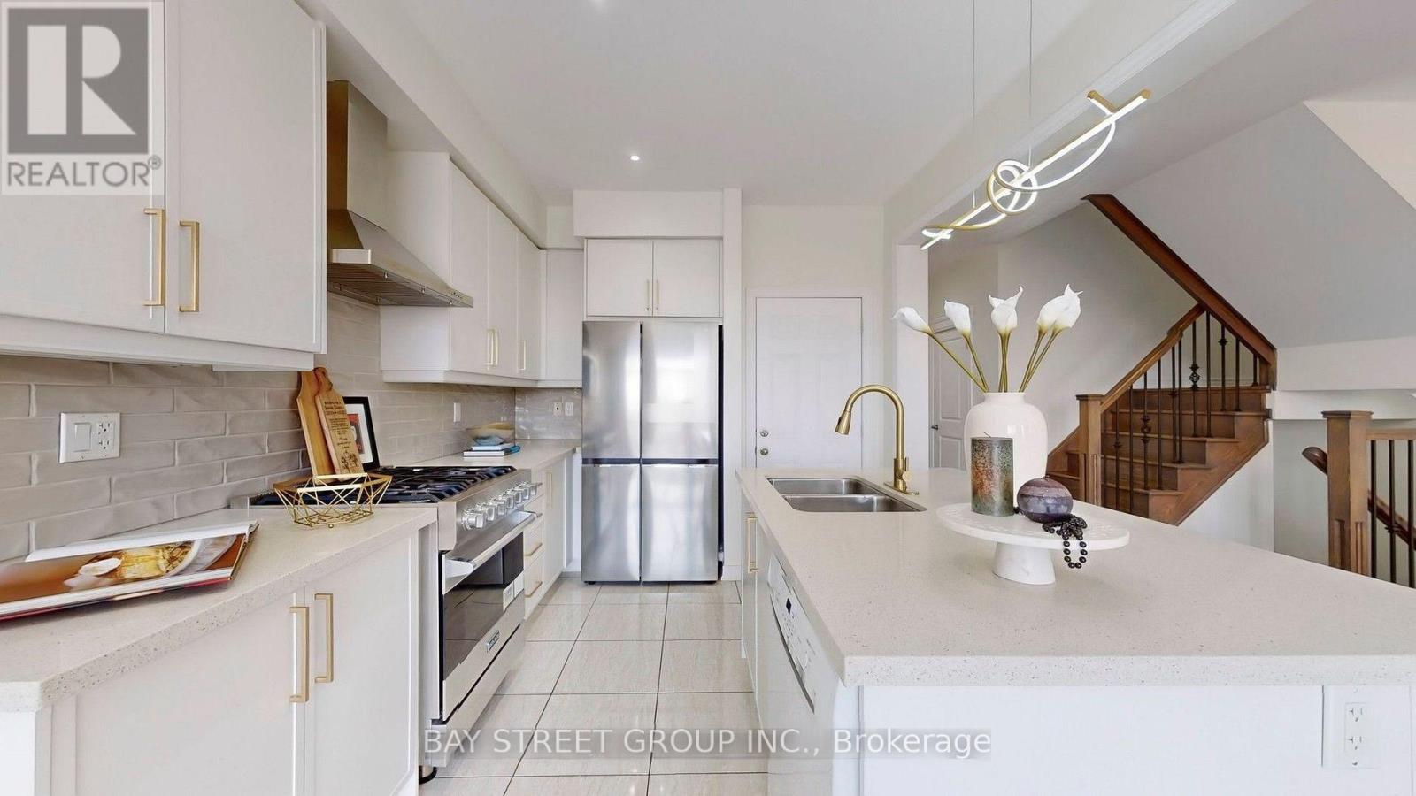 49 Hopewell Street, Vaughan, Ontario  L4H 3Y1 - Photo 7 - N13104476