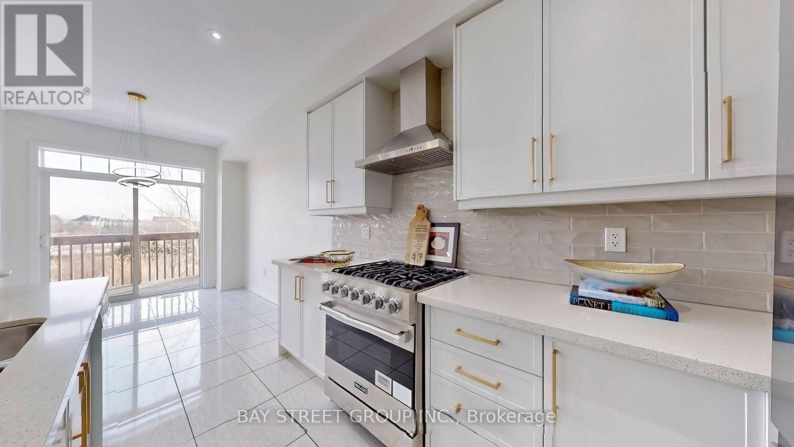 49 Hopewell Street, Vaughan, Ontario  L4H 3Y1 - Photo 9 - N13104476