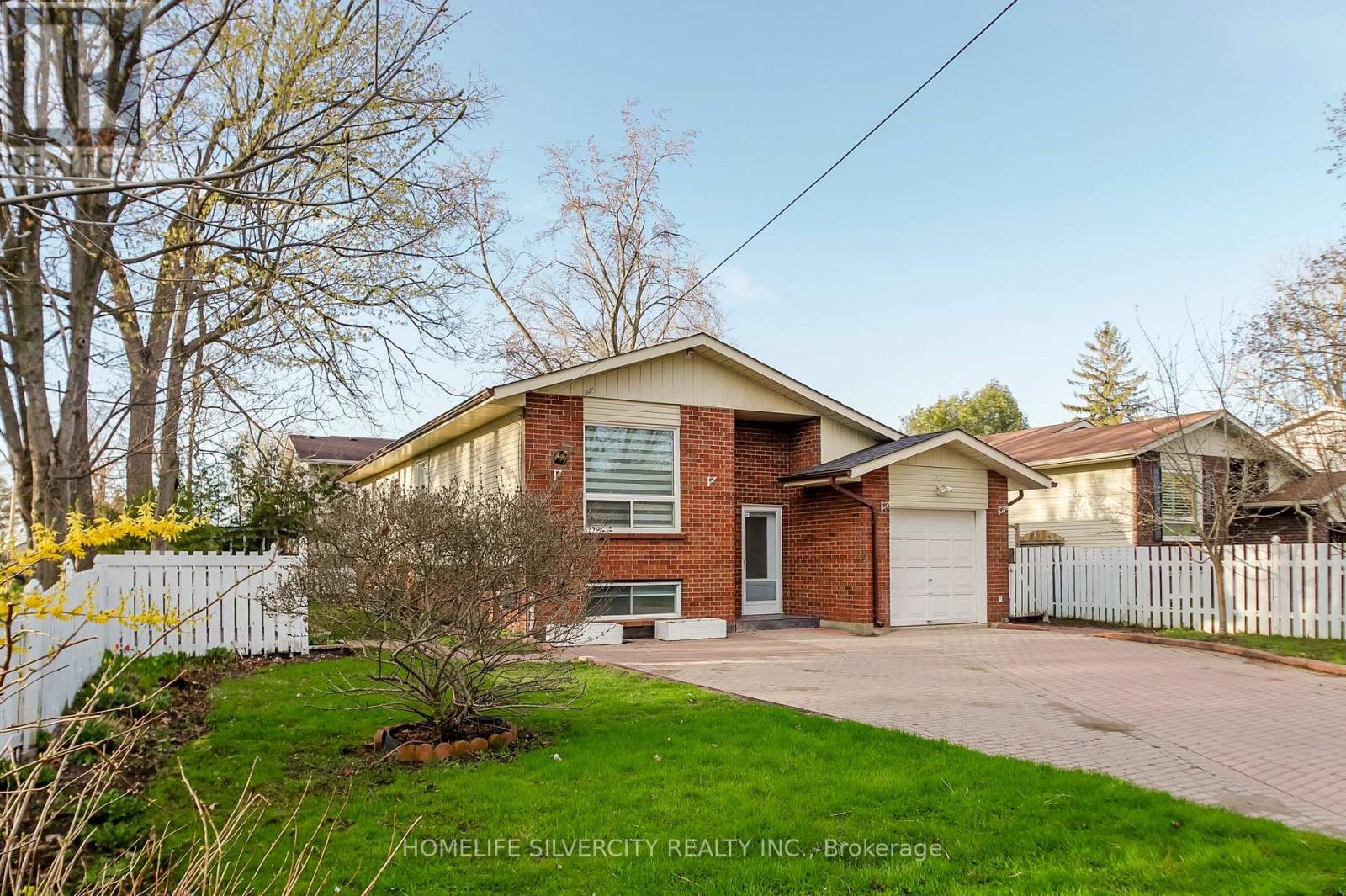 904 Lake Drive E, Georgina, Ontario  L0E 1L0 - Photo 2 - N13104550